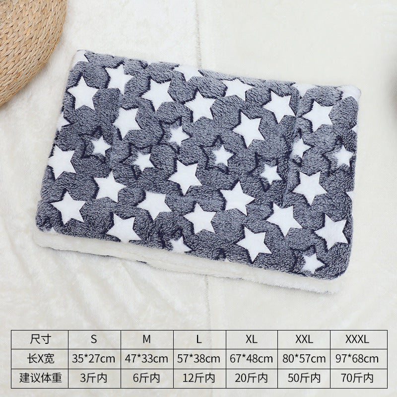Universal Pet Bed Mat for Cats and Dogs - Thick Blanket