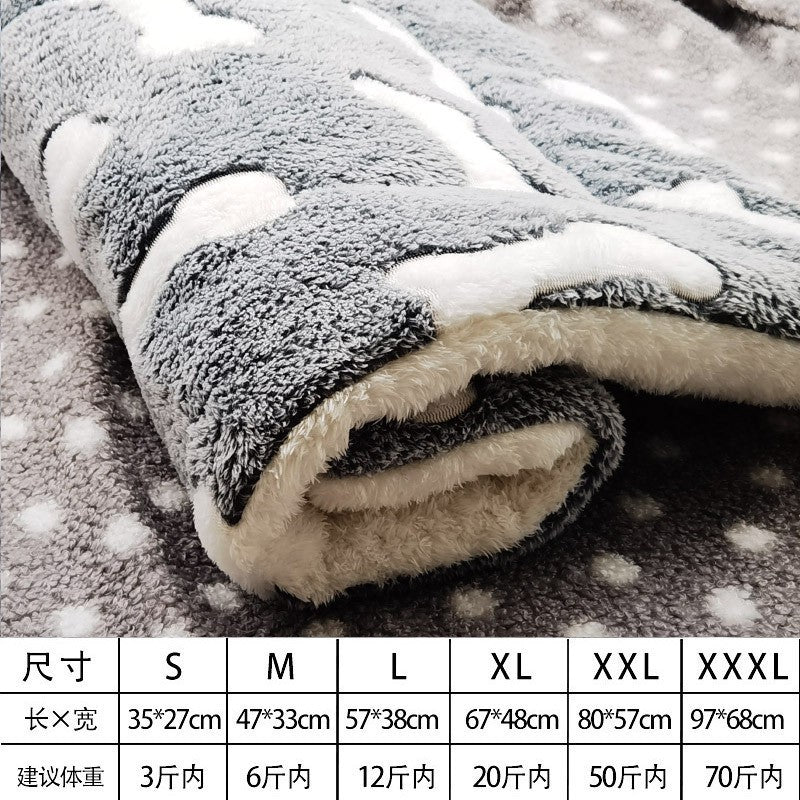 Universal Pet Bed Mat for Cats and Dogs - Thick Blanket