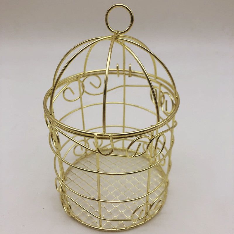 Outdoor Metal Wild Bird Feeder with Squirrel Guard